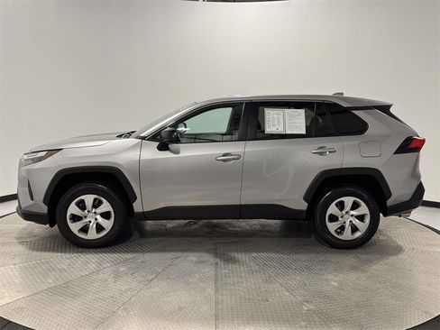 Used 2023 Toyota RAV4 LE image 4