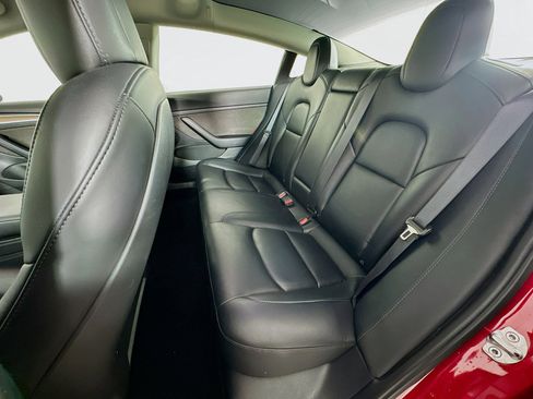 Used 2022 Tesla Model 3 image 26