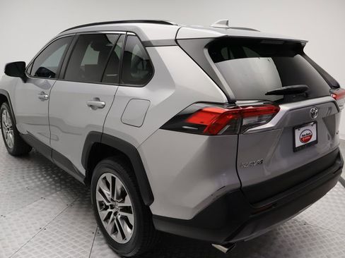 Certified 2022 Toyota RAV4 XLE Premium FWD image 11