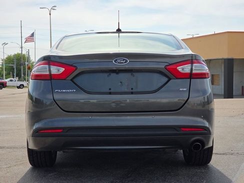 Used 2016 Ford Fusion SE FWD image 23
