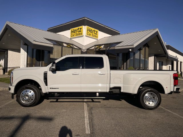Used 2026 Ford F450 Platinum w/ FX4 Off-Road Package AWD/4WD image 1