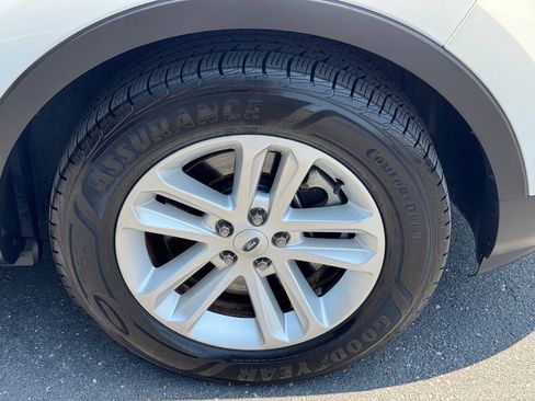 Used 2014 Ford Explorer XLT FWD image 64