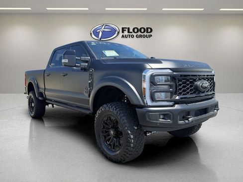 New 2026 Ford F250 Lariat w/ Black Appearance Package AWD/4WD image 1
