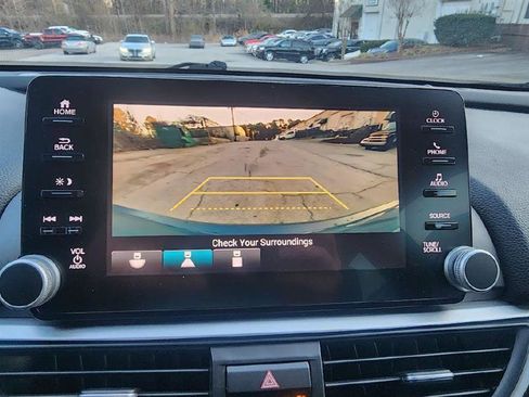 Used 2018 Honda Accord Sport image 38