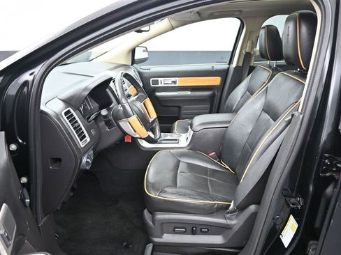 Used 2010 Lincoln MKX AWD image 11