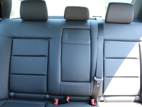 Used 2011 Mercedes-Benz E 350 Sedan image 32