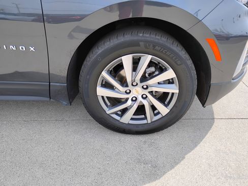 Used 2023 Chevrolet Equinox LT FWD image 27