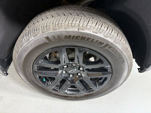 Used 2022 Chevrolet Silverado 1500 LT Trail Boss w/ Safety Package image 12