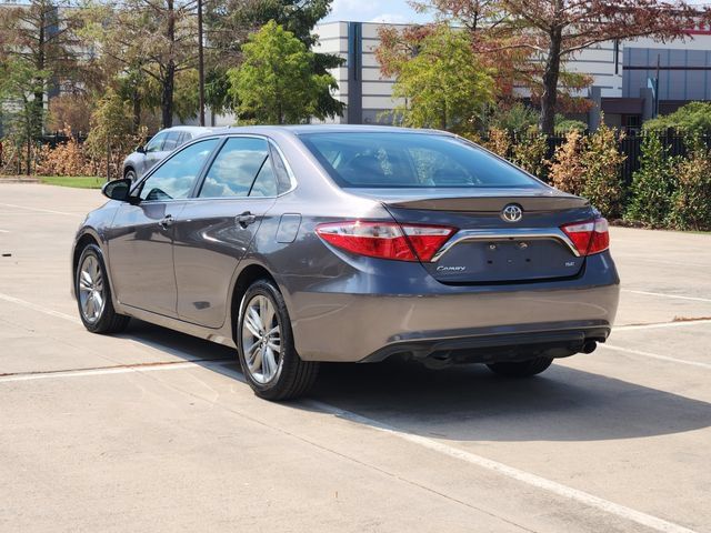 Used 2017 Toyota Camry SE FWD image 7