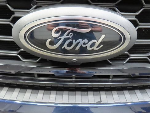 Used 2025 Ford F250 Lariat w/ Black Appearance Package AWD/4WD image 58