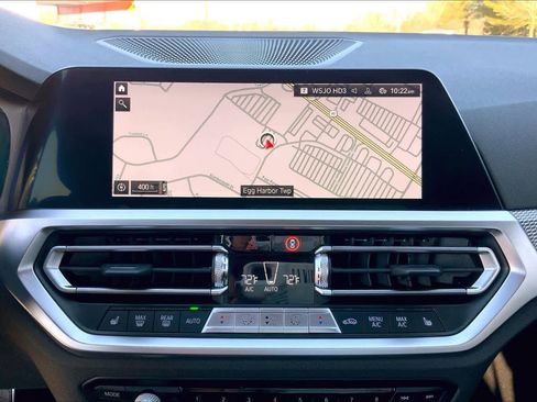 Used 2022 BMW M3 image 7