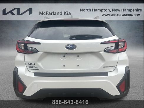 Used 2024 Subaru Crosstrek 2.0i Premium AWD/4WD image 5