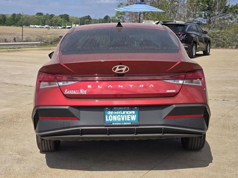 New 2026 Hyundai Elantra Blue FWD image 4