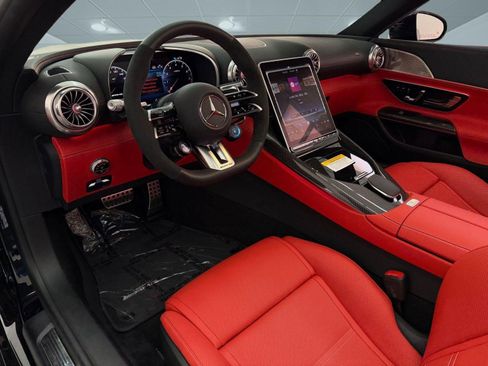 New 2025 Mercedes-Benz SL 63 AMG 4MATIC image 4