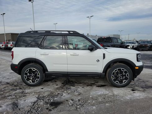 New 2025 Ford Bronco Sport Outer Banks w/ Outer Banks Tech Package+ image 3