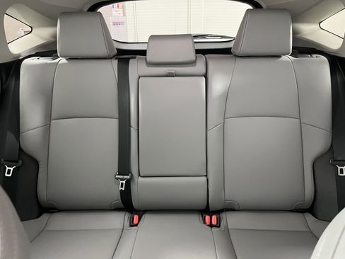 Certified 2024 Toyota Venza XLE AWD/4WD image 22