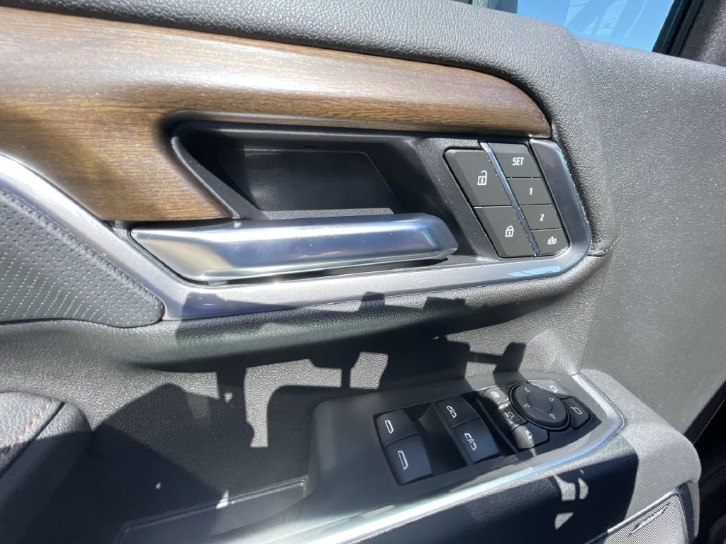 Certified 2025 Chevrolet Silverado 2500 High Country w/ High Country Premium Package AWD/4WD image 22