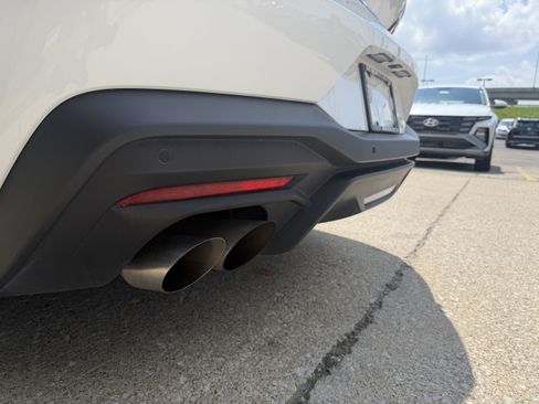 Used 2025 Ford Mustang GT RWD image 9