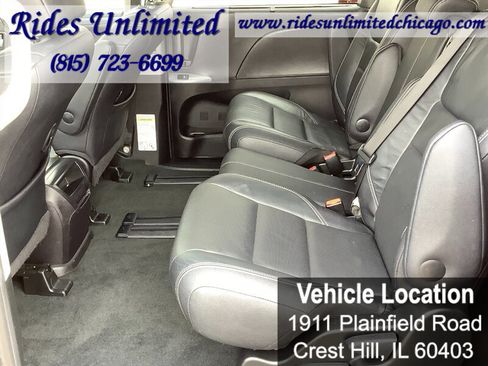 Used 2016 Toyota Sienna SE w/ SE Preferred Package FWD image 26