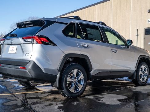 New 2025 Toyota RAV4 LE image 7