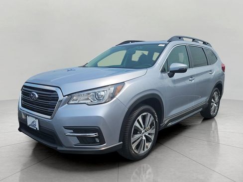 Used 2022 Subaru Ascent Limited w/ Technology Package AWD/4WD image 4