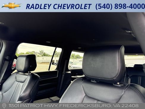 Used 2024 Jeep Wagoneer Series III AWD/4WD image 2