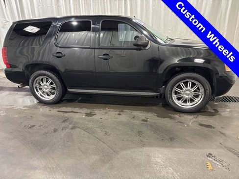 Used 2009 Chevrolet Tahoe LT image 2