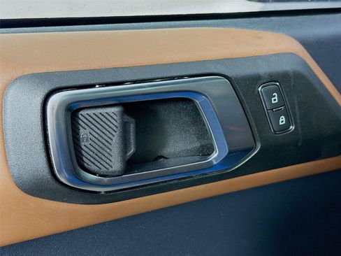 Used 2022 Ford Bronco Outer Banks AWD/4WD image 24