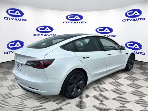 Used 2023 Tesla Model 3 Standard Range RWD image 3