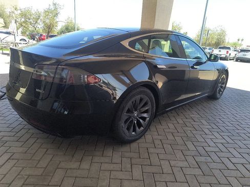 Used 2018 Tesla Model S 100D AWD/4WD image 5