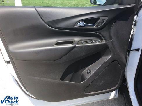 Used 2023 Chevrolet Equinox LT image 21