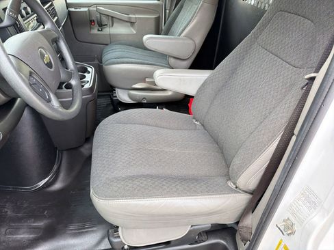 Certified 2024 Chevrolet Express 2500 w/ Driver Convenience Package RWD image 22