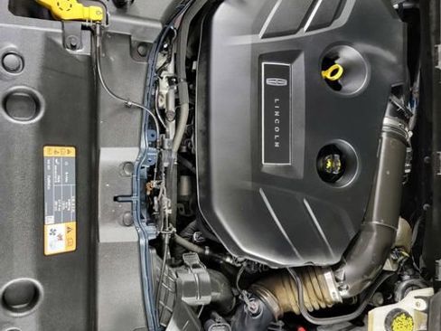 Used 2019 Lincoln MKC Select w/ Select Plus Package AWD/4WD image 35