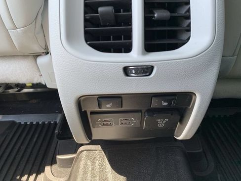 Used 2022 Jeep Cherokee Limited w/ Elite Package AWD/4WD image 33