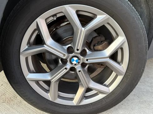 Used 2021 BMW X4 xDrive30i AWD/4WD image 15