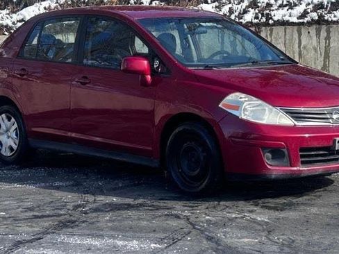 Used 2011 Nissan Versa 1.8 S FWD image 7