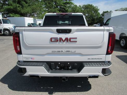 Used 2023 GMC Sierra 1500 Denali w/ Denali Reserve Package AWD/4WD image 4