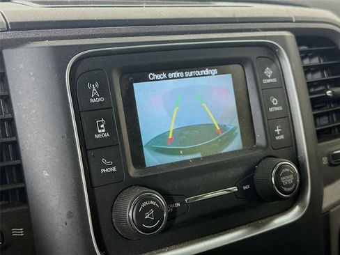 Used 2018 RAM 1500 Express RWD image 9