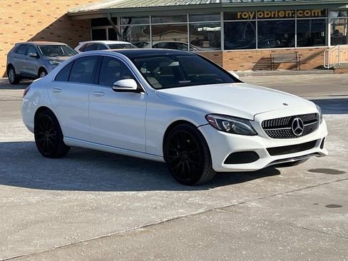 Used 2017 Mercedes-Benz C 300 4MATIC Sedan image 7