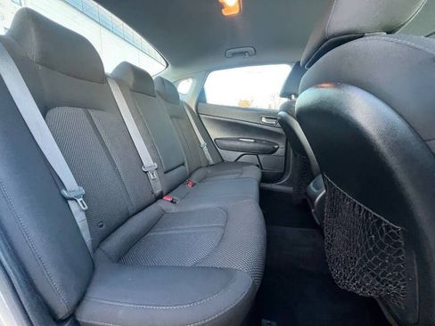 Used 2020 Kia Optima LX image 25