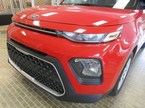 Used 2020 Kia Soul LX image 48