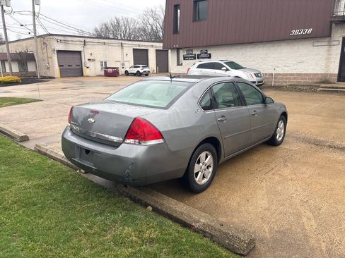 Used 2008 Chevrolet Impala LT FWD image 7