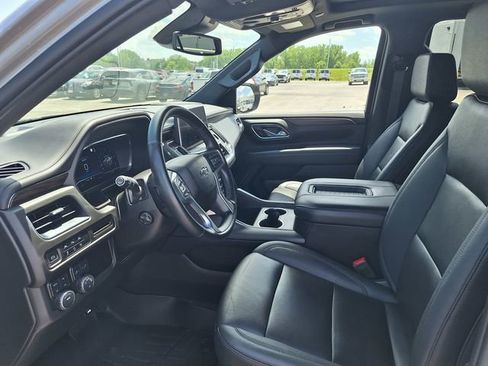 Used 2023 Chevrolet Tahoe Z71 w/ Luxury Package AWD/4WD image 11