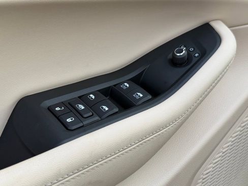 New 2025 Jeep Grand Cherokee L Limited w/ Black Appearance Package image 12