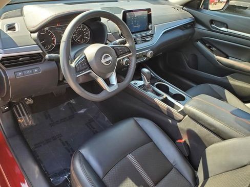 Certified 2024 Nissan Altima 2.5 SR image 13