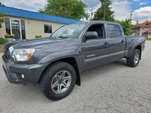 Used 2014 Toyota Tacoma 4x4 Double Cab w/ SR5 Package image 2