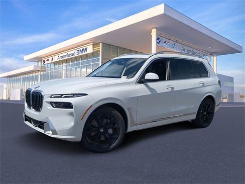 New 2025 BMW X7 xDrive40i w/ Premium Package image 24