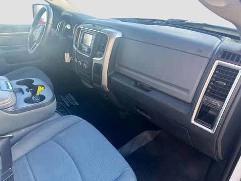 Used 2015 RAM 2500 SLT image 27