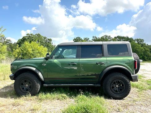 Used 2022 Ford Bronco Wildtrak image 5