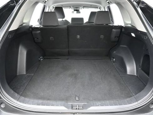 Used 2023 Toyota RAV4 XLE AWD/4WD image 28